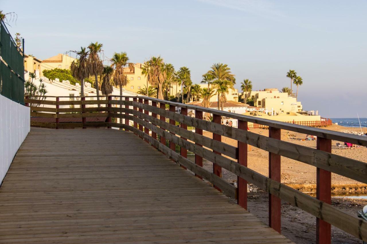 Apartment By The Beach Sitio de Calahonda Buitenkant foto
